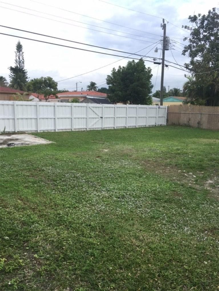 1829 NE 175th Street, North Miami Beach FL 33162 — 5