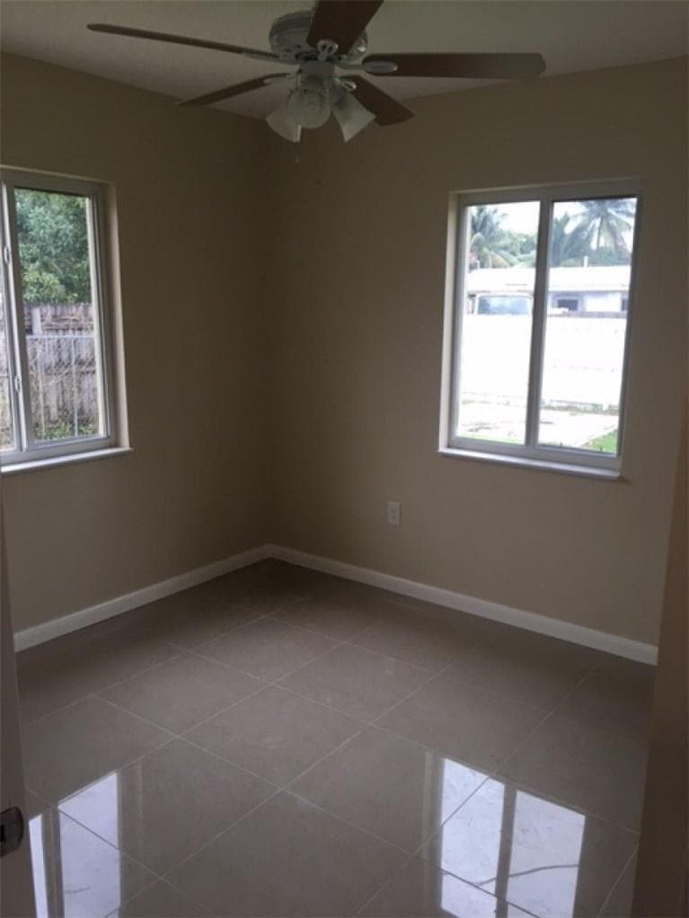 1829 NE 175th Street, North Miami Beach FL 33162 — 15