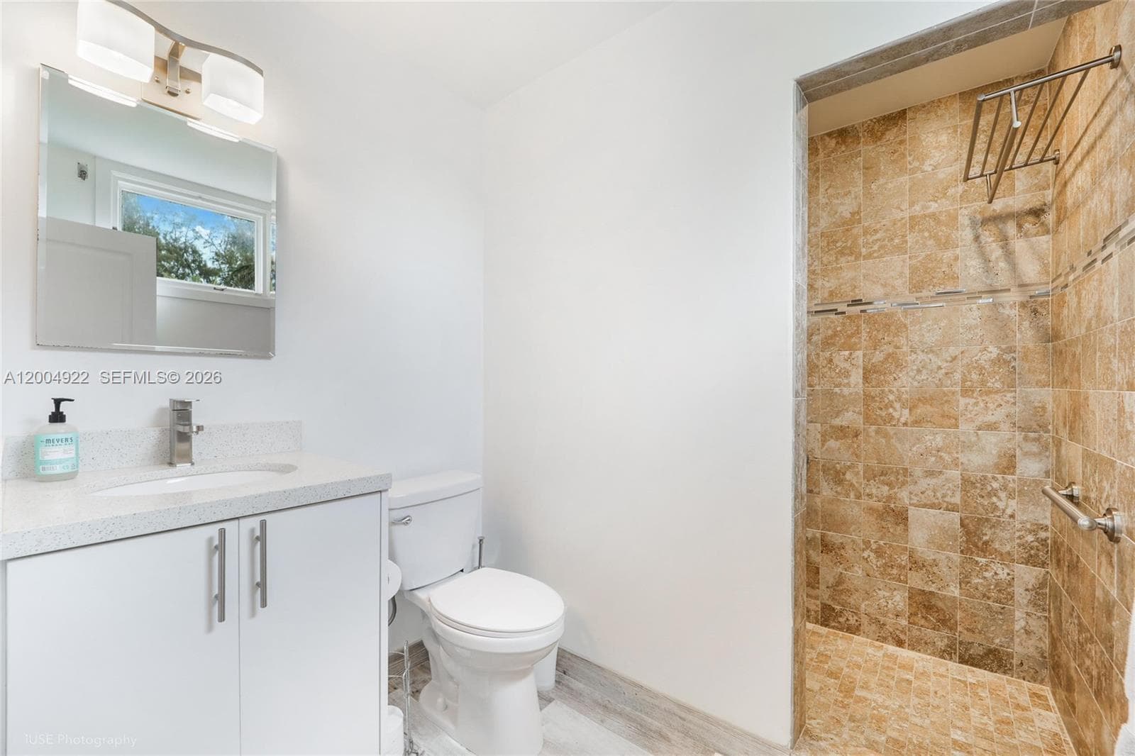 2449 S Bayshore Dr, Miami FL 33133 — 19
