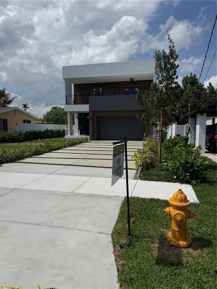 6449 SW 28th St, Miami FL 33155 — 2