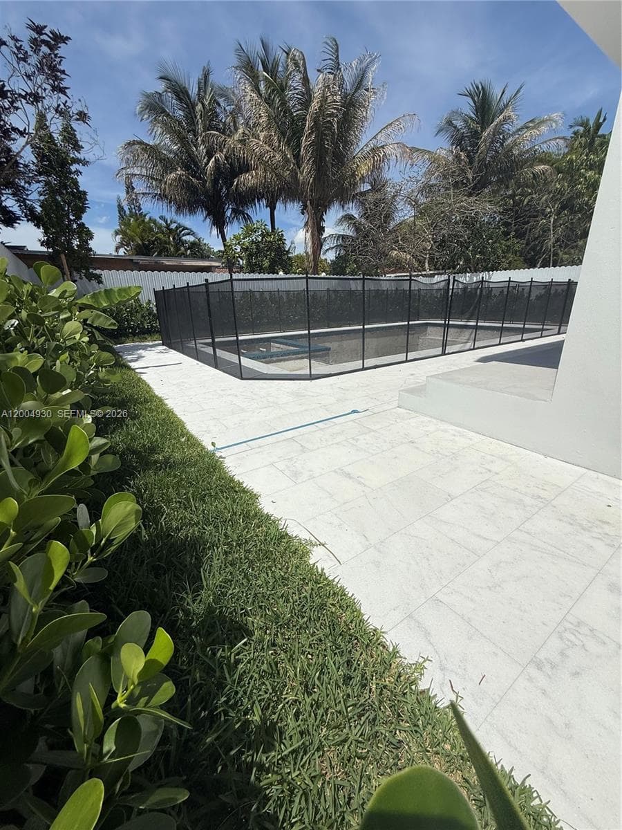6449 SW 28th St, Miami FL 33155 — 12