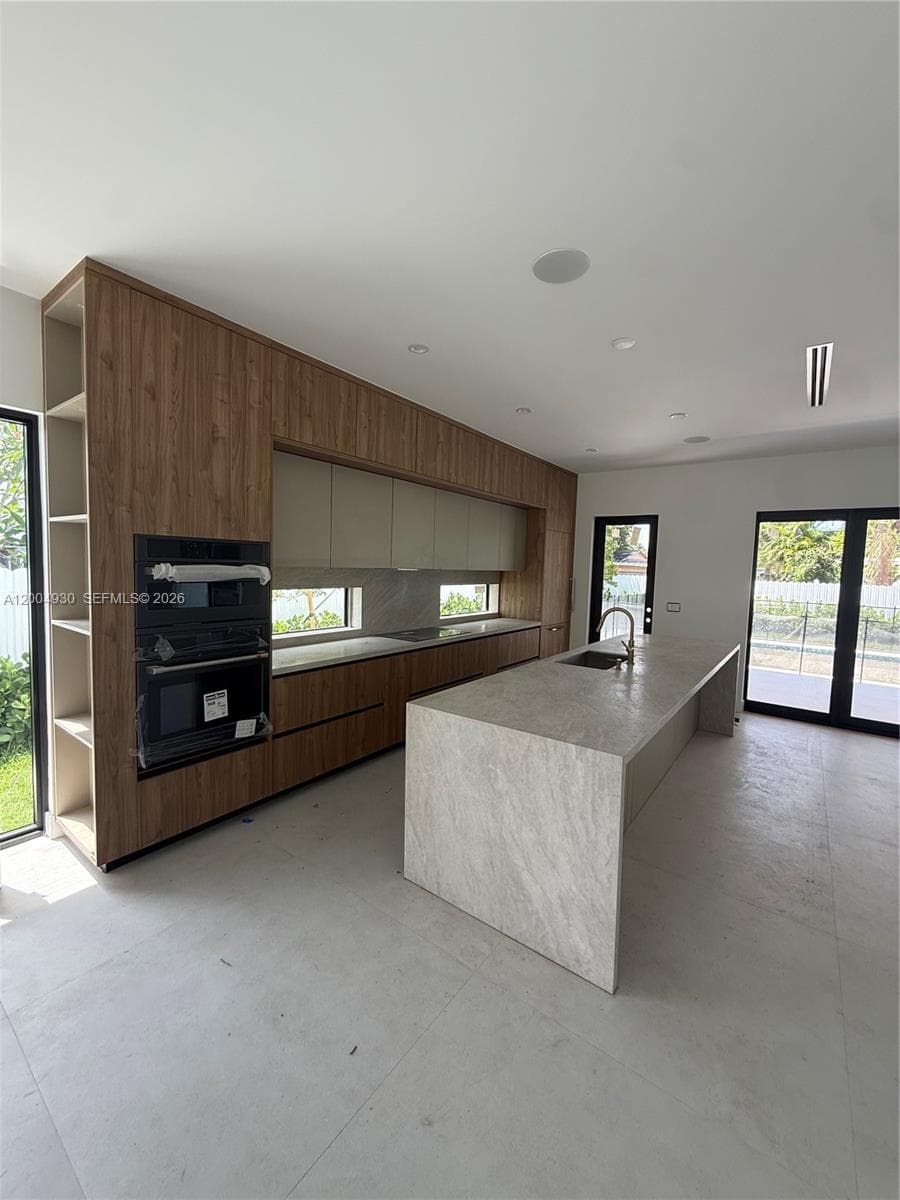 6449 SW 28th St, Miami FL 33155 — 10