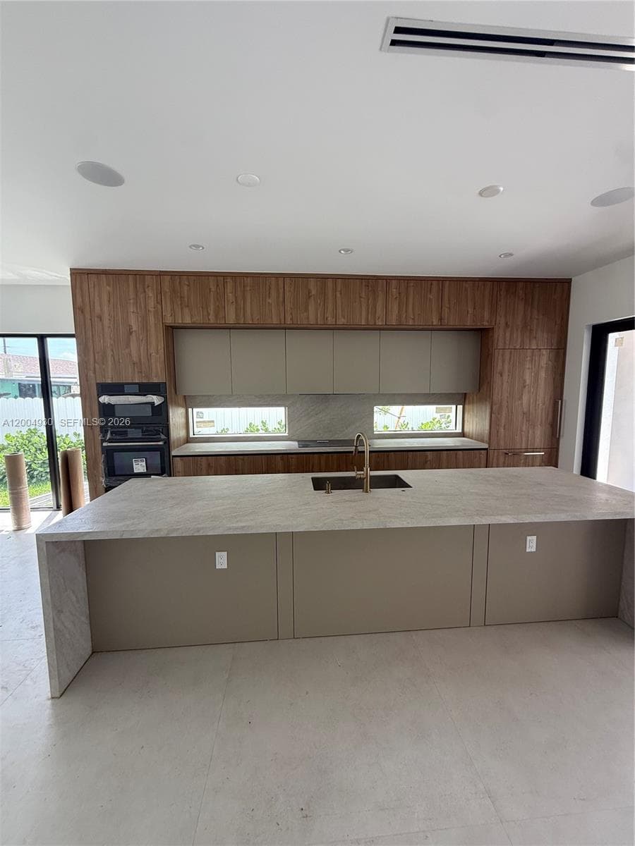 6449 SW 28th St, Miami FL 33155 — 11