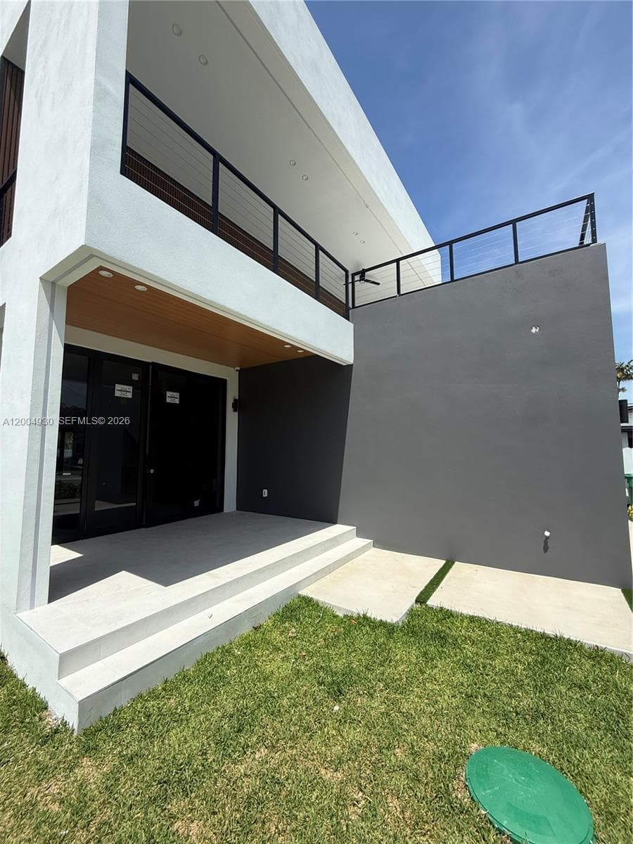 6449 SW 28th St, Miami FL 33155 — 4