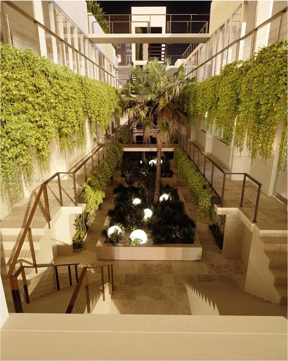 260 Collins Ave # 105, Miami Beach FL 33139 — 34