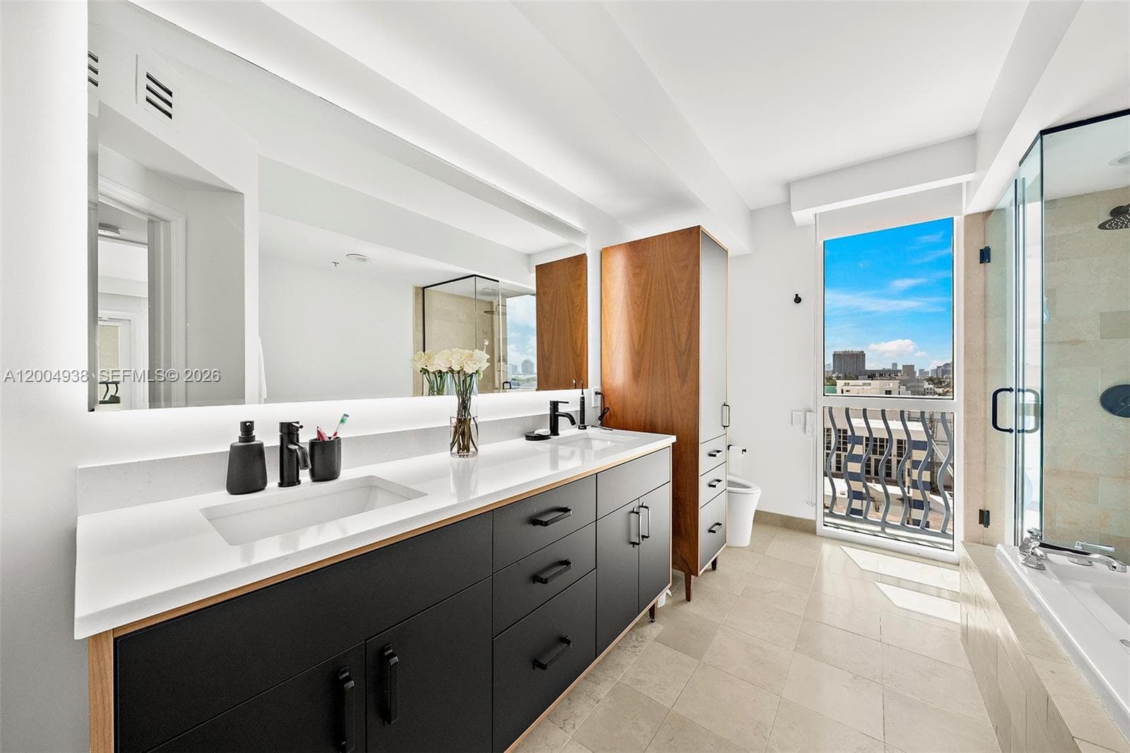 1500 Ocean Dr # 607, Miami Beach FL 33139 — 18