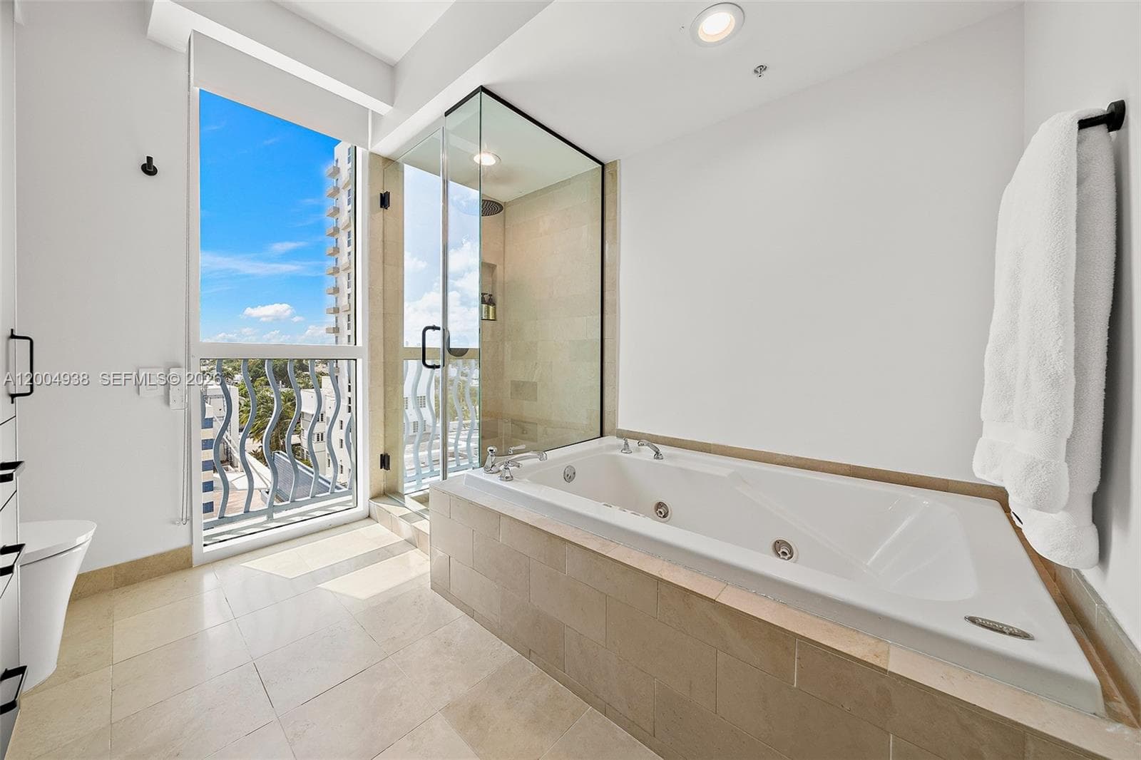 1500 Ocean Dr # 607, Miami Beach FL 33139 — 19