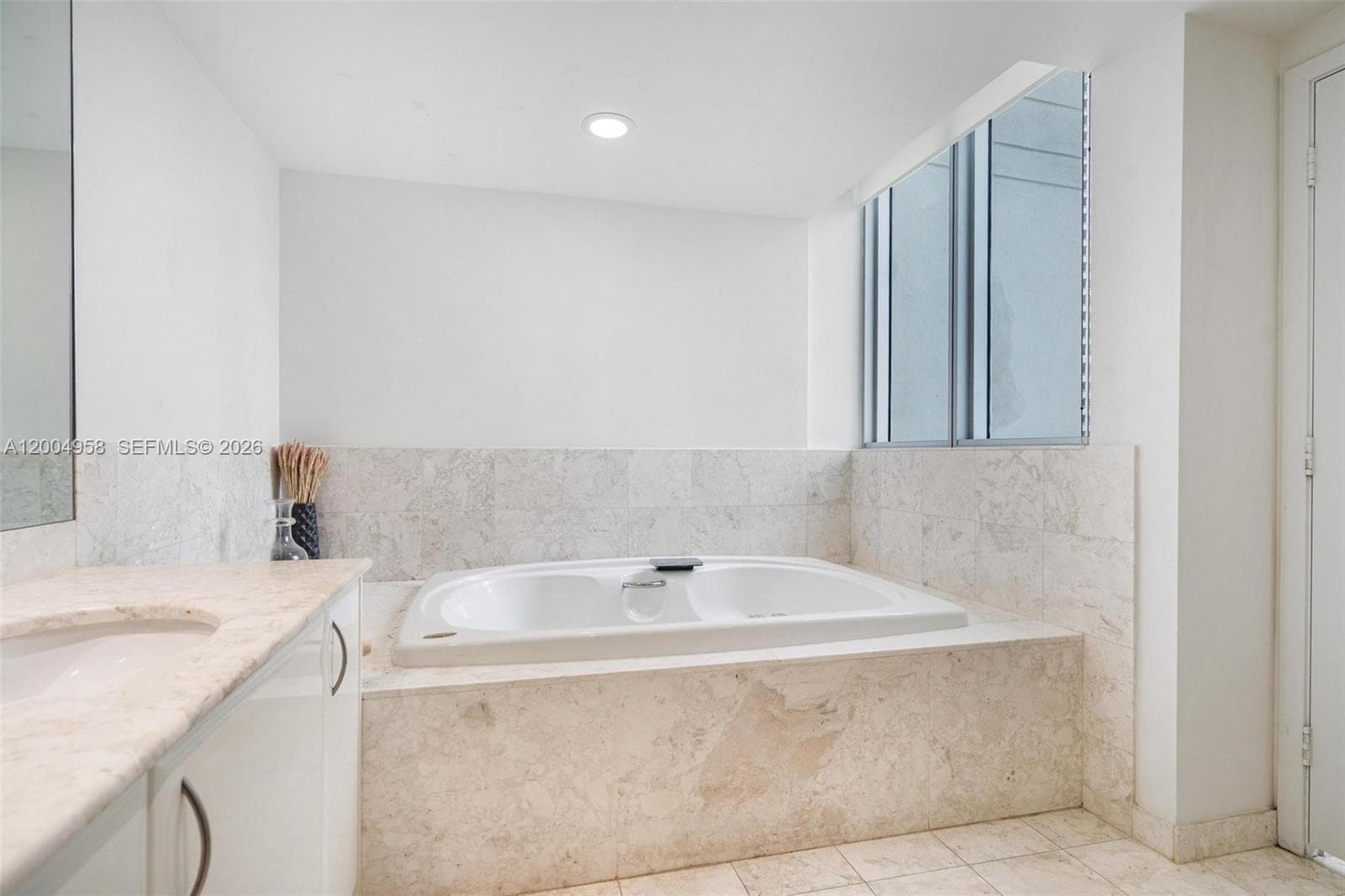 1331 Brickell Bay Dr # 302, Miami FL 33131 — 17