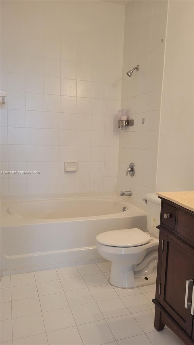10012 NW 7th St # 209, Miami FL 33172 — 42