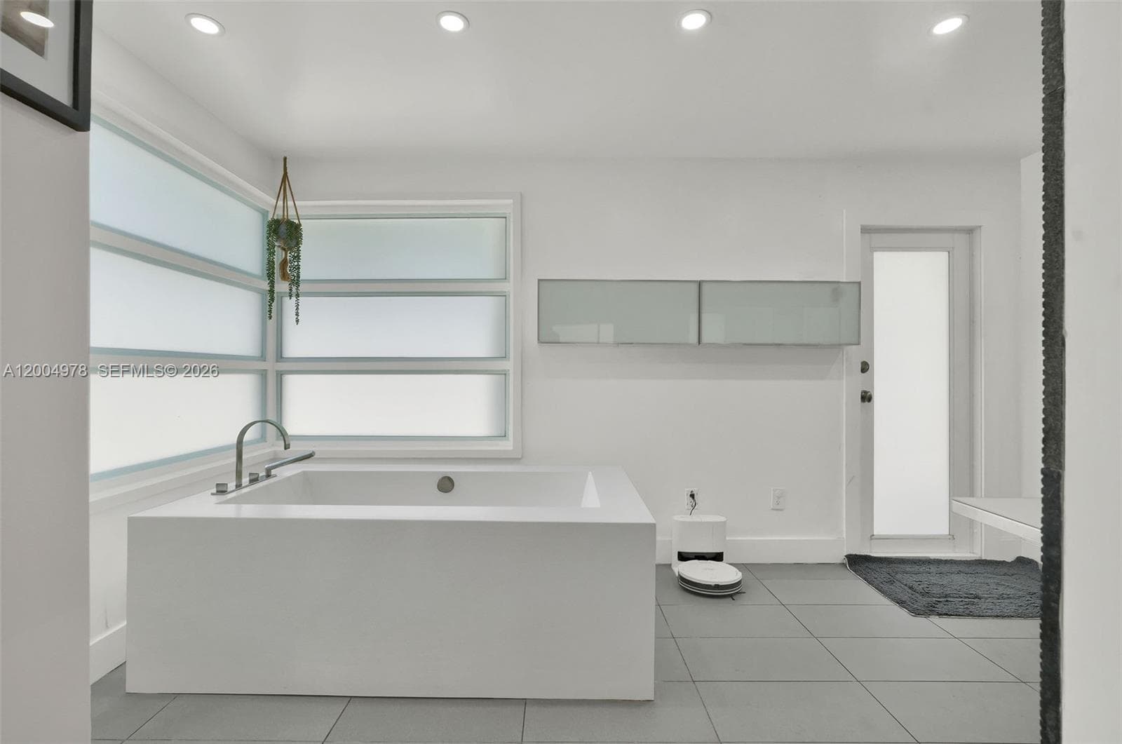 15540 SW 152nd Ter, Miami FL 33187 — 35