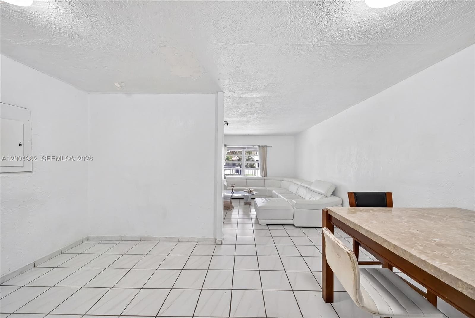 3061 NW 14th St, Miami FL 33125 — 13