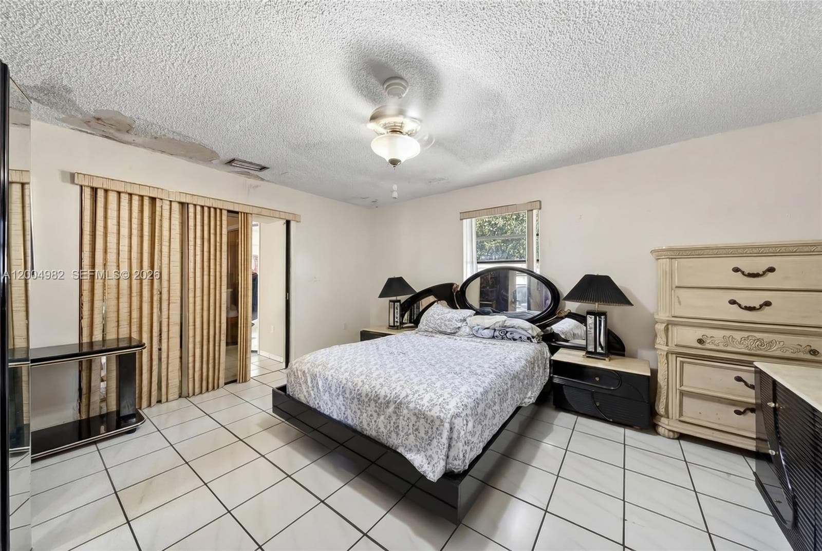 3061 NW 14th St, Miami FL 33125 — 16