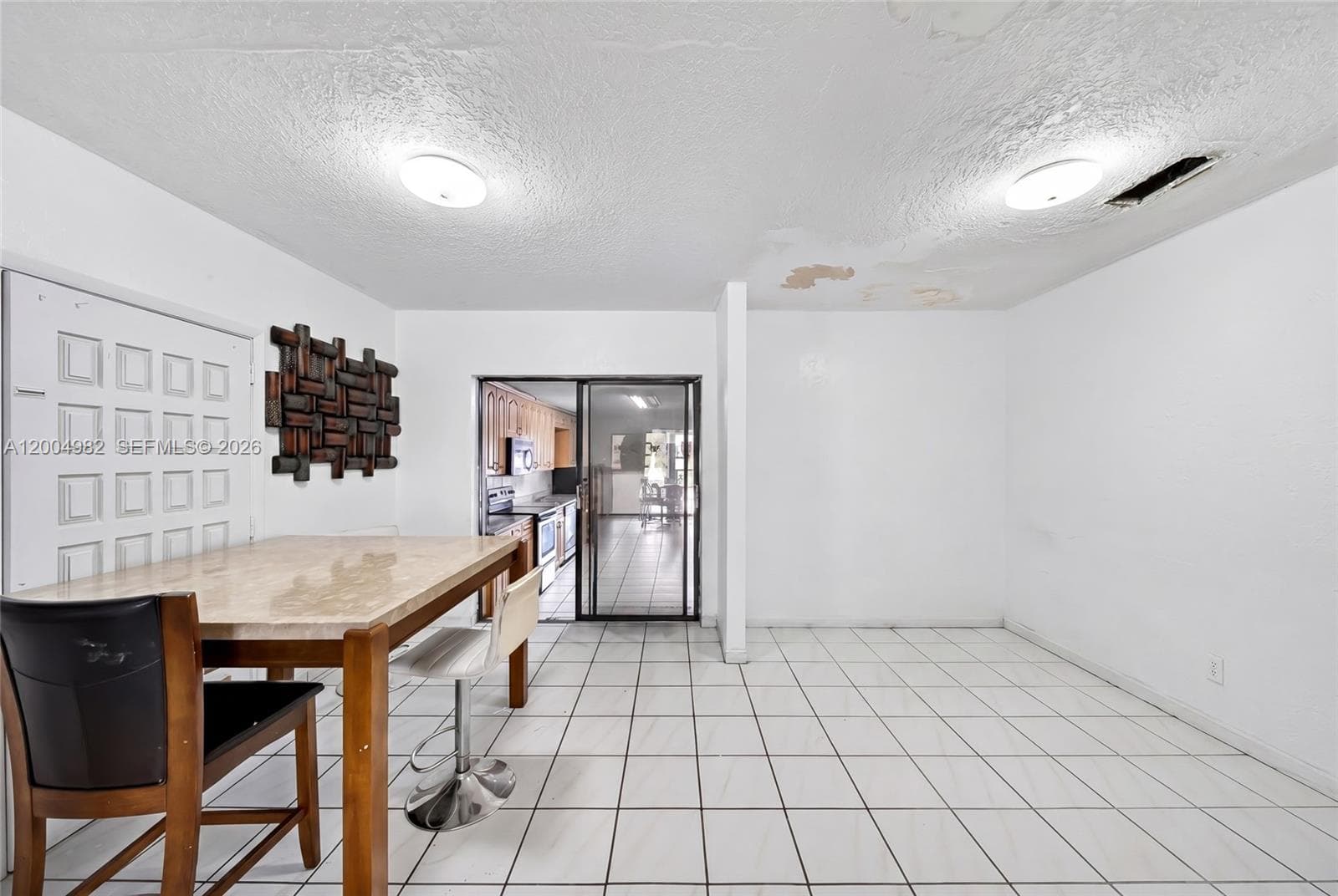 3061 NW 14th St, Miami FL 33125 — 12