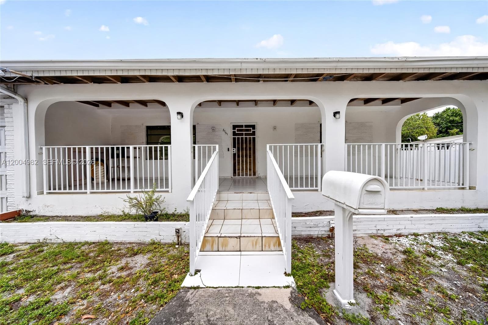 3061 NW 14th St, Miami FL 33125 — 1