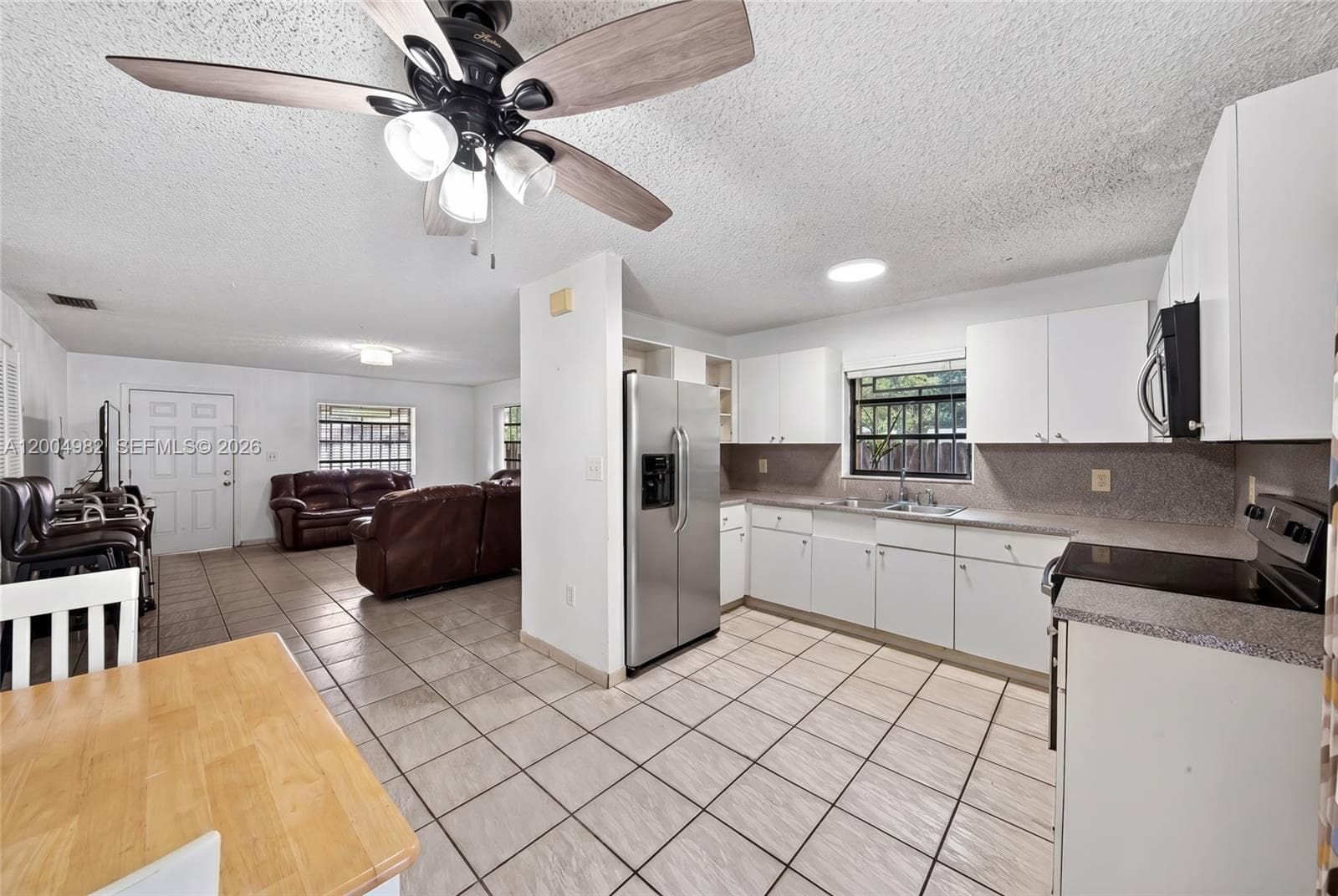 3061 NW 14th St, Miami FL 33125 — 38
