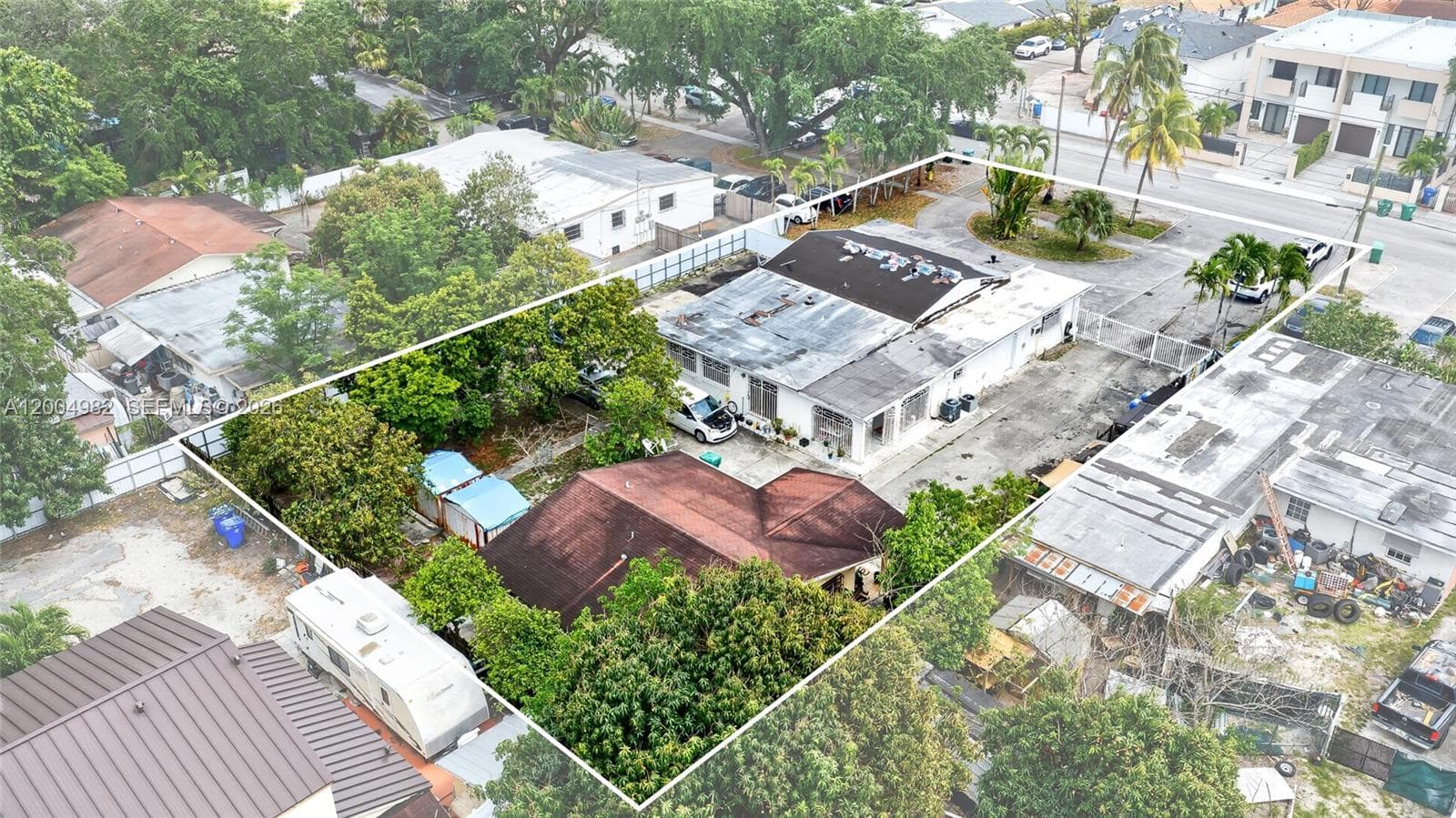 3061 NW 14th St, Miami FL 33125 — 55