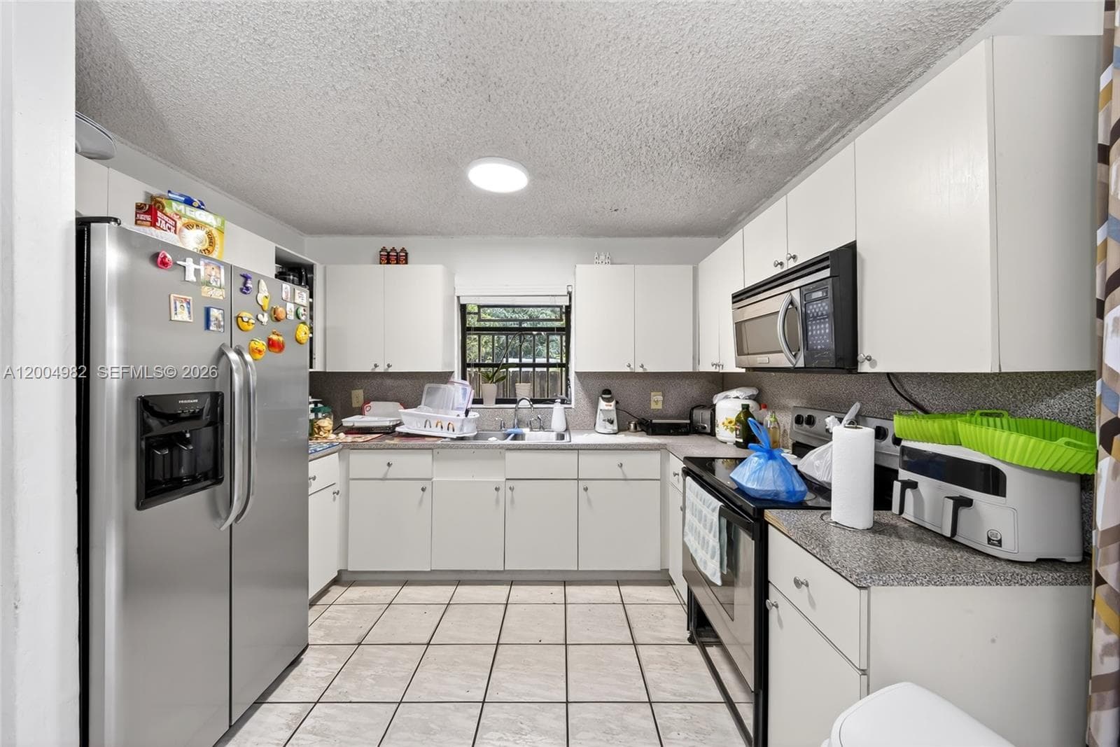 3061 NW 14th St, Miami FL 33125 — 40