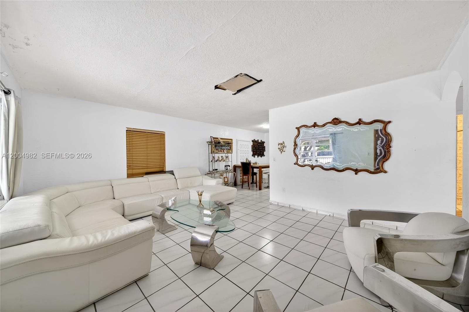 3061 NW 14th St, Miami FL 33125 — 8