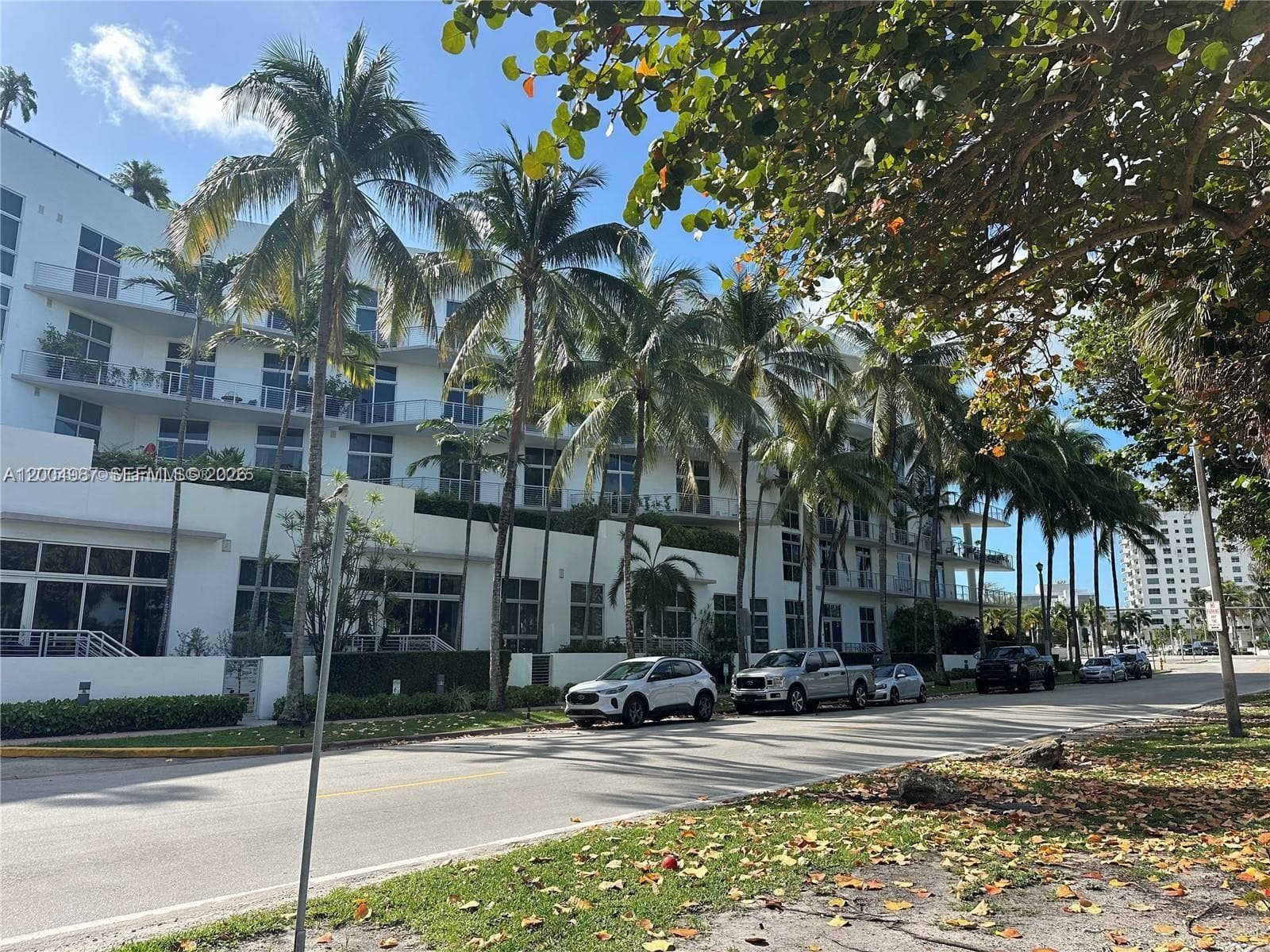 2001 Meridian Ave # 426, Miami Beach FL 33139 — 1
