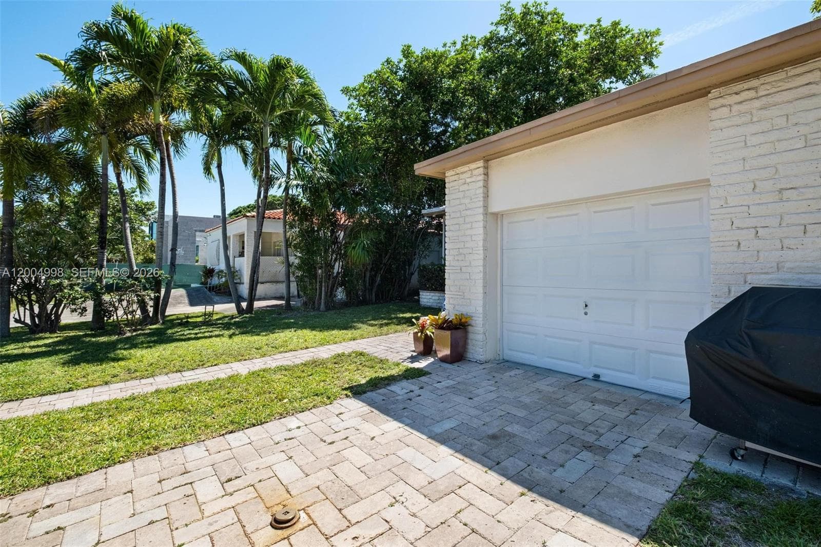 9516 Byron Ave, Surfside FL 33154 — 6