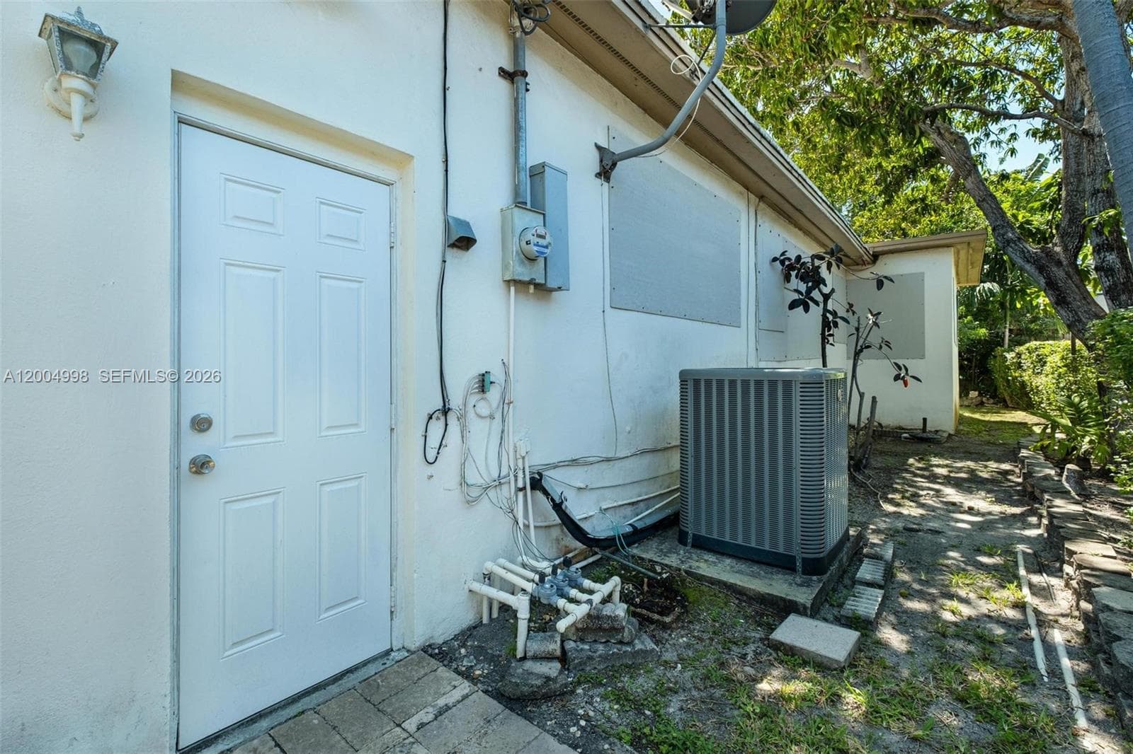 9516 Byron Ave, Surfside FL 33154 — 8