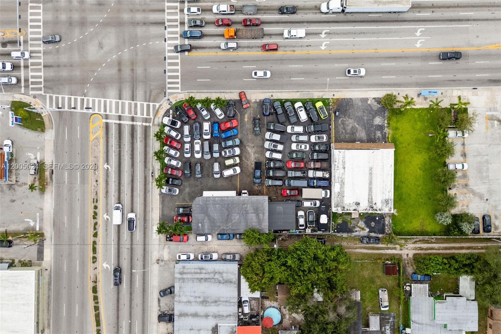 4245 E 8th Ave, Hialeah FL 33013 — 33