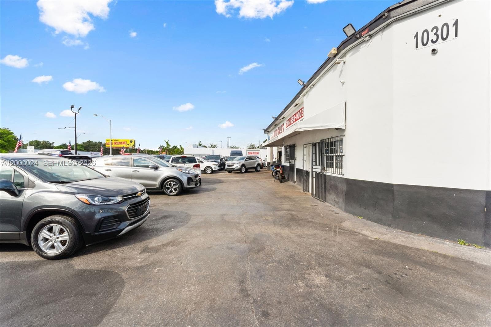 4245 E 8th Ave, Hialeah FL 33013 — 14