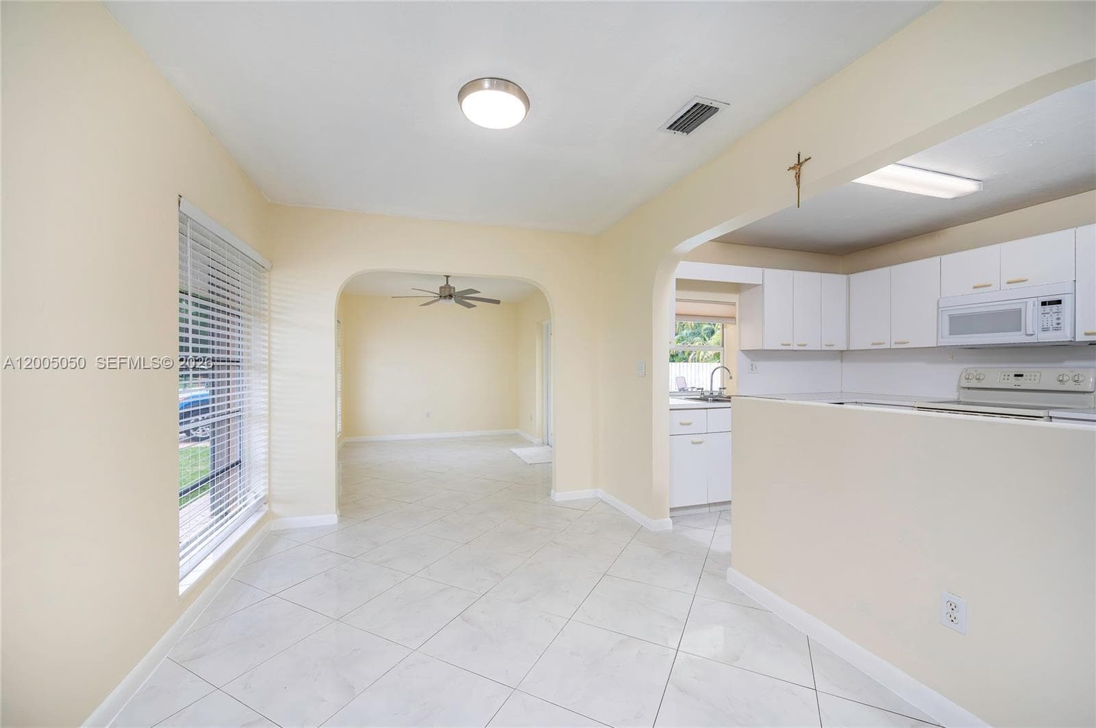 9411 SW 185th Ter, Cutler Bay FL 33157 — 6