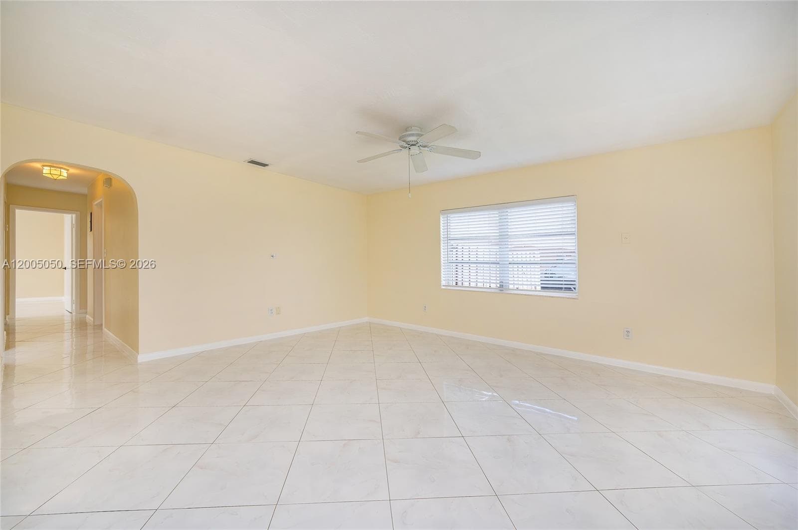 9411 SW 185th Ter, Cutler Bay FL 33157 — 9