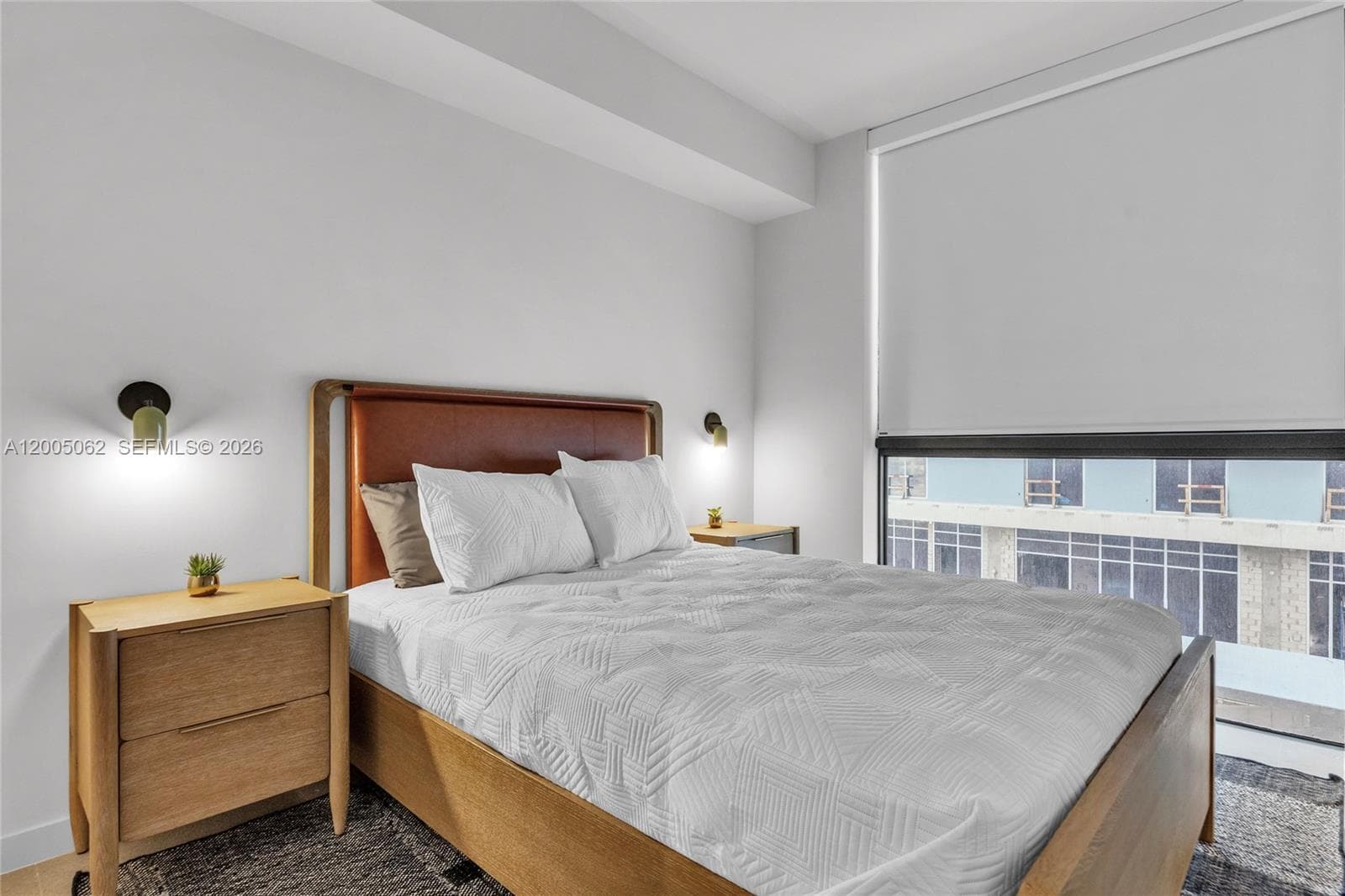 11 NE 6th St # 407, Miami FL 33132 — 17