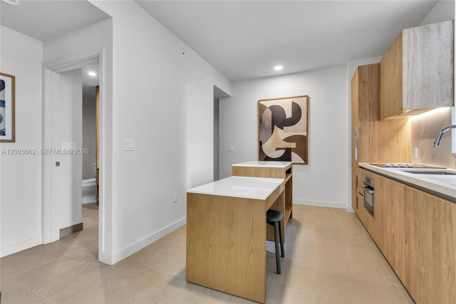 11 NE 6th St # 407, Miami FL 33132 — 7