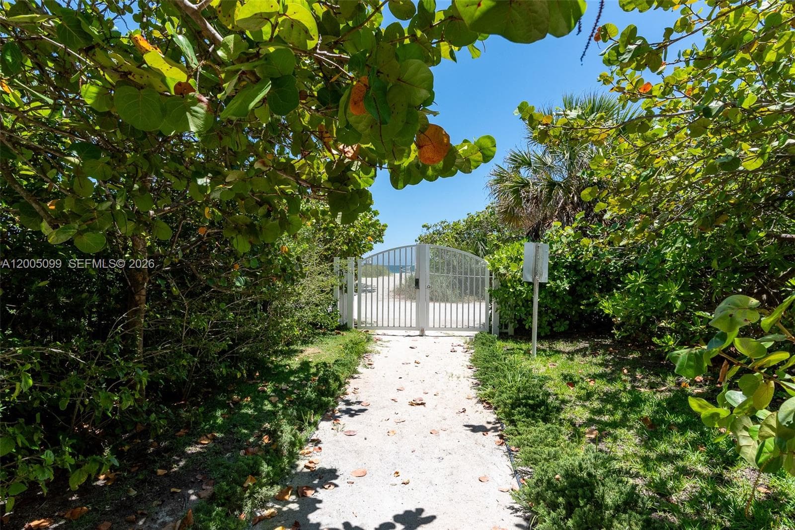 9341 Collins Ave # 907, Surfside FL 33154 — 45