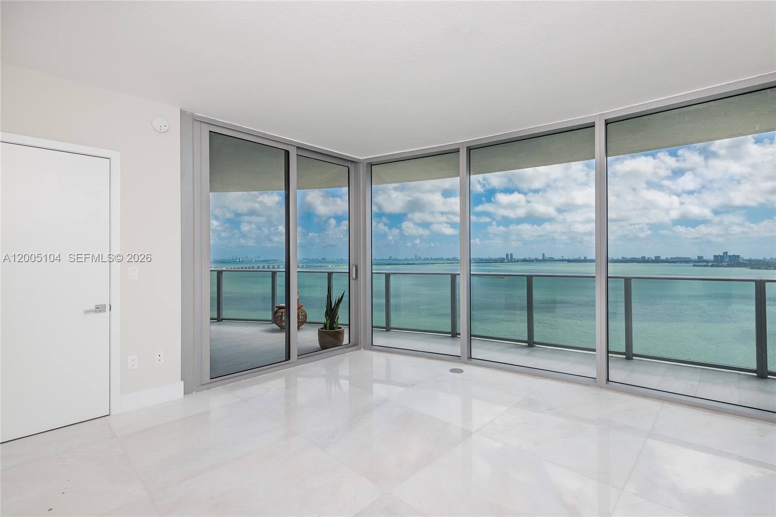 488 NE 18th St # 4515, Miami FL 33132 — 16