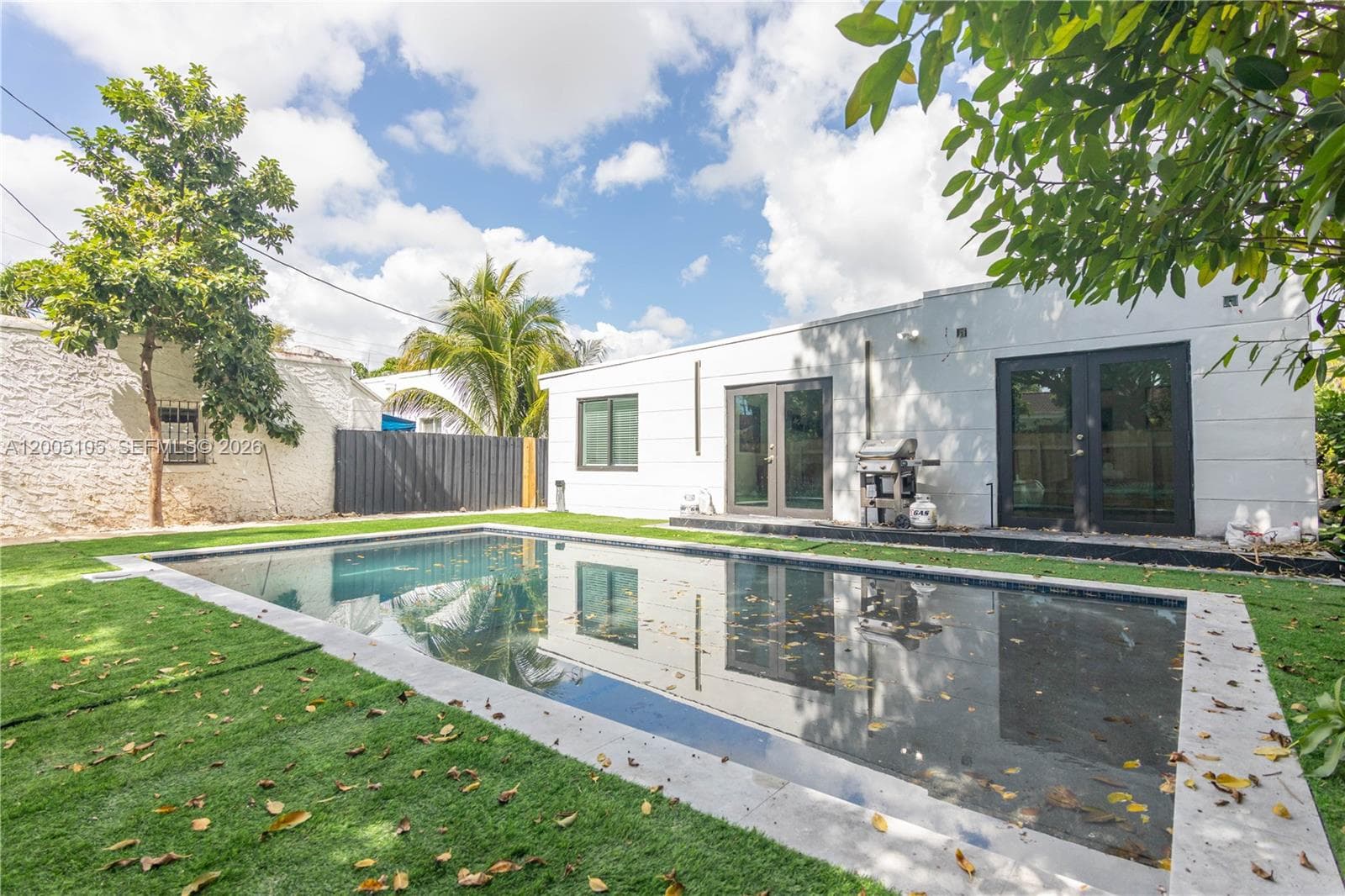 2360 SW 12th St, Miami FL 33135 — 40
