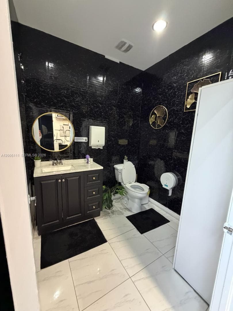 8290 SW 40th St, Miami FL 33155 — 2