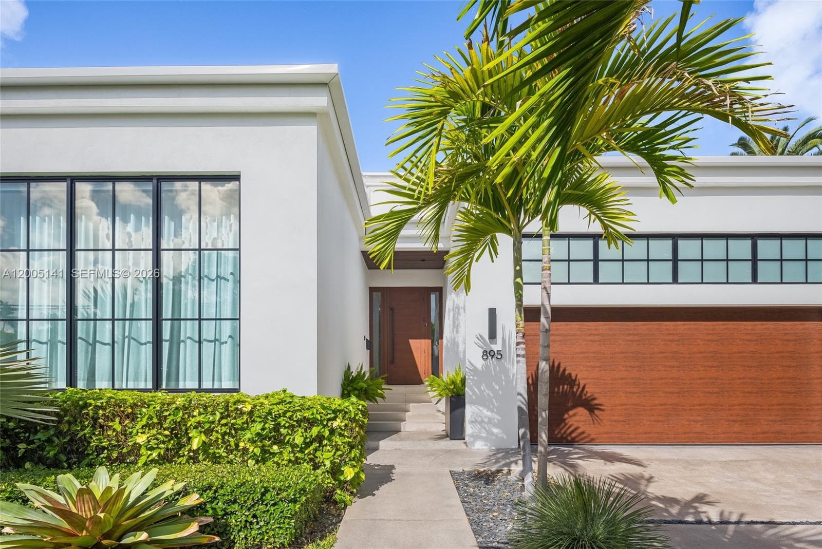 895 NE 76th St, Miami FL 33138 — 9