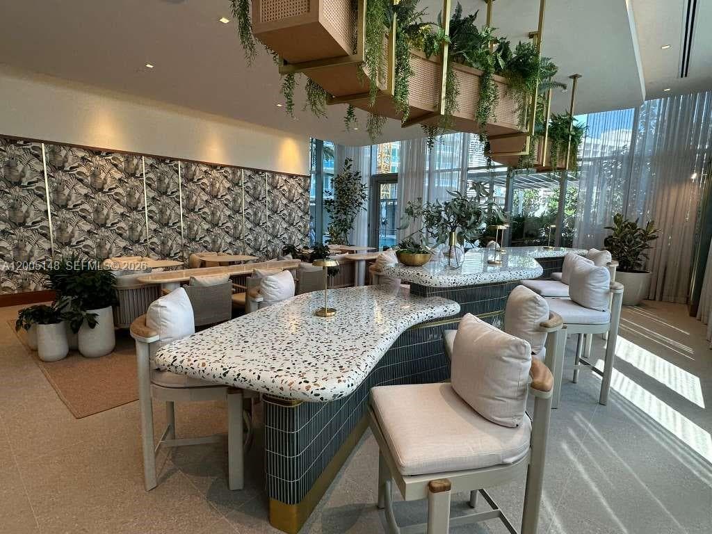 77 SE 5th Street # 1815, Miami FL 33131 — 23