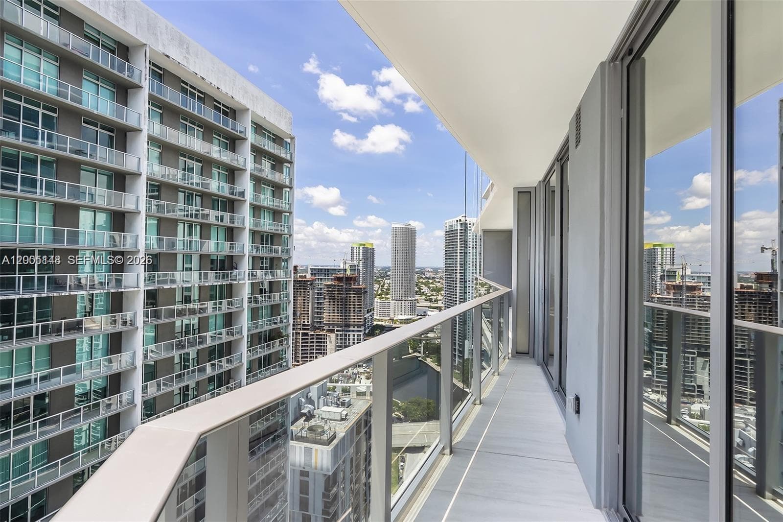 77 SE 5th Street # 1815, Miami FL 33131 — 11