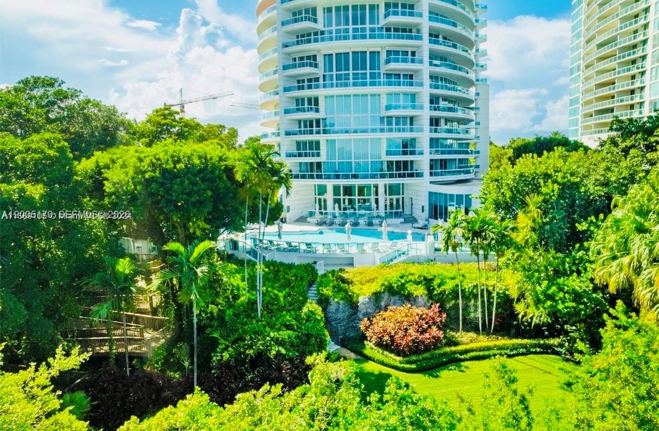 2127 Brickell Ave # 1505, Miami FL 33129 — 34