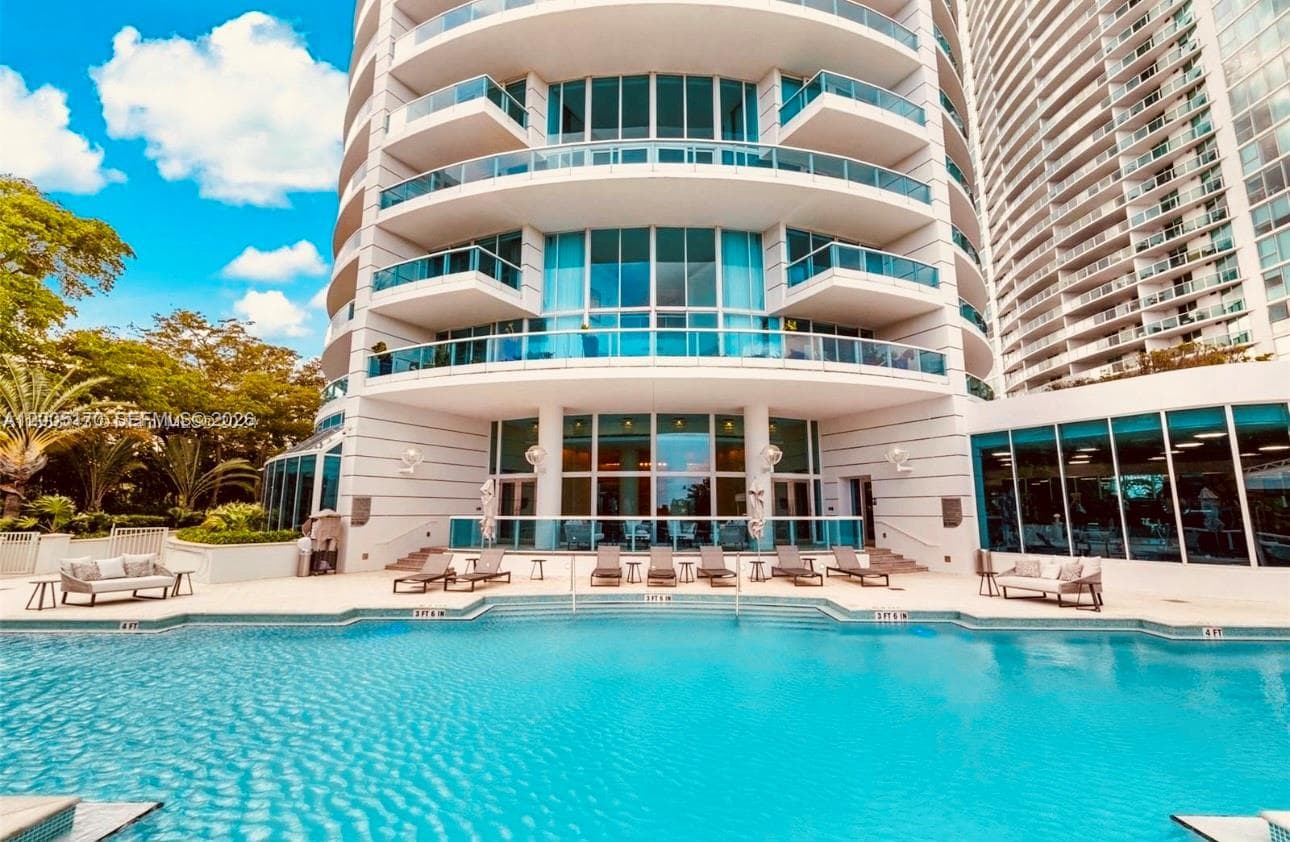 2127 Brickell Ave # 1505, Miami FL 33129 — 33
