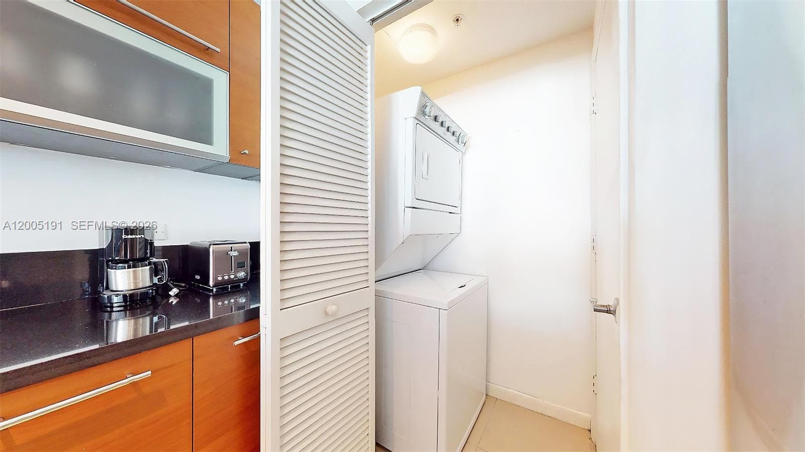 244 Biscayne Blvd # 704, Miami FL 33132 — 13