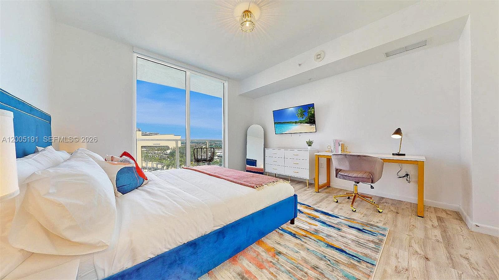 244 Biscayne Blvd # 704, Miami FL 33132 — 18