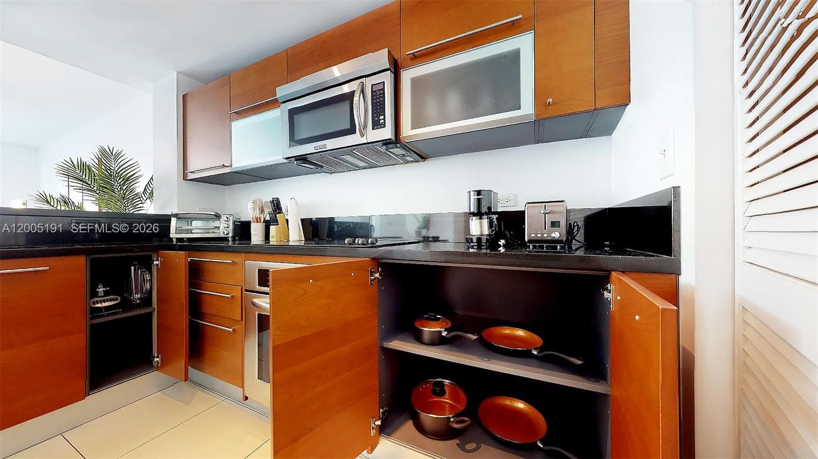 244 Biscayne Blvd # 704, Miami FL 33132 — 11