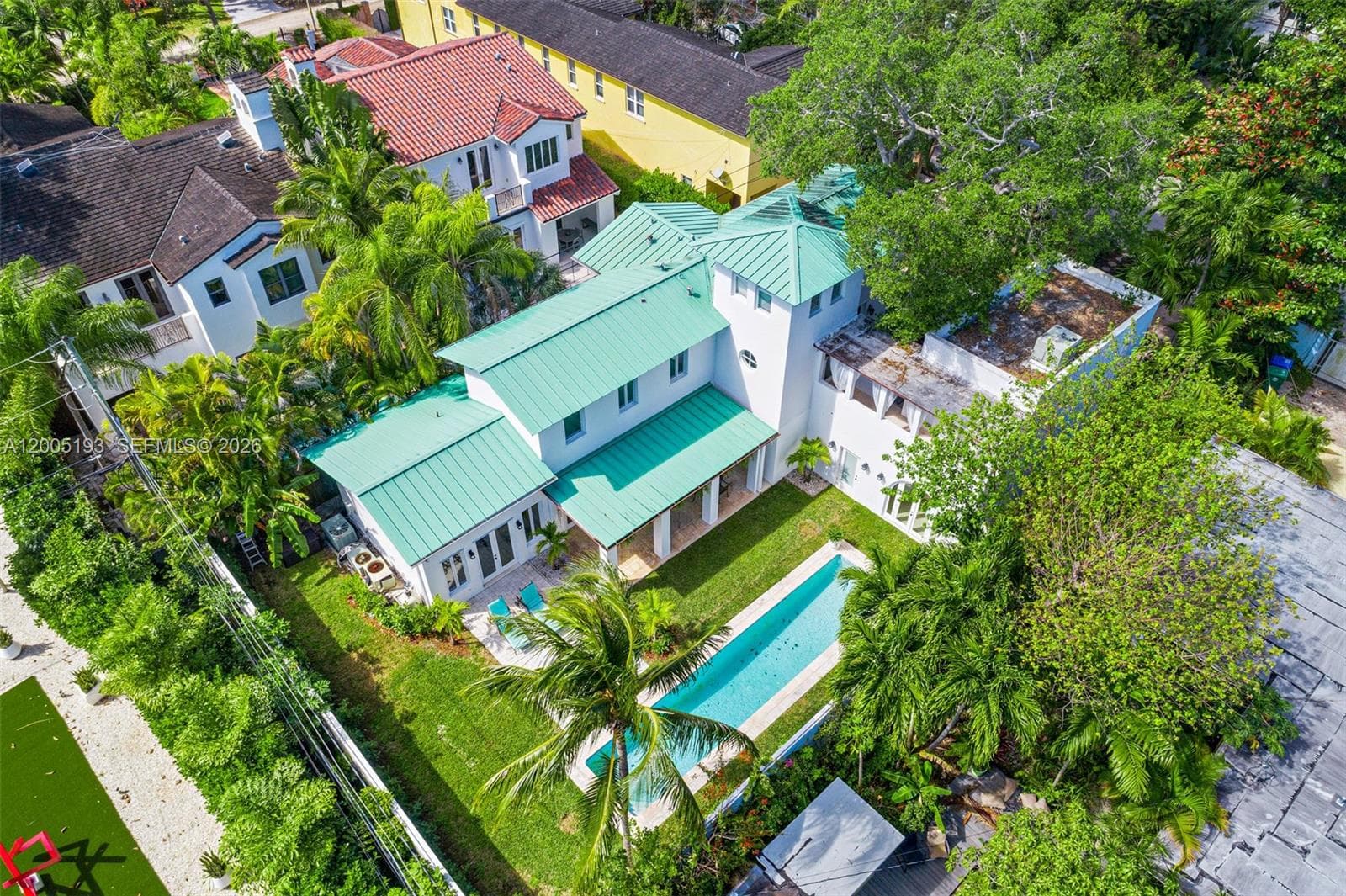 3930 Crawford Ave, Miami FL 33133 — 2