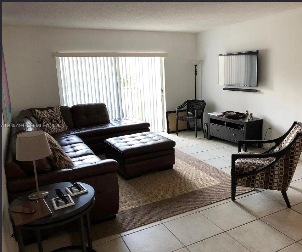7705 SW 86th St # 211, Miami FL 33143 — 2