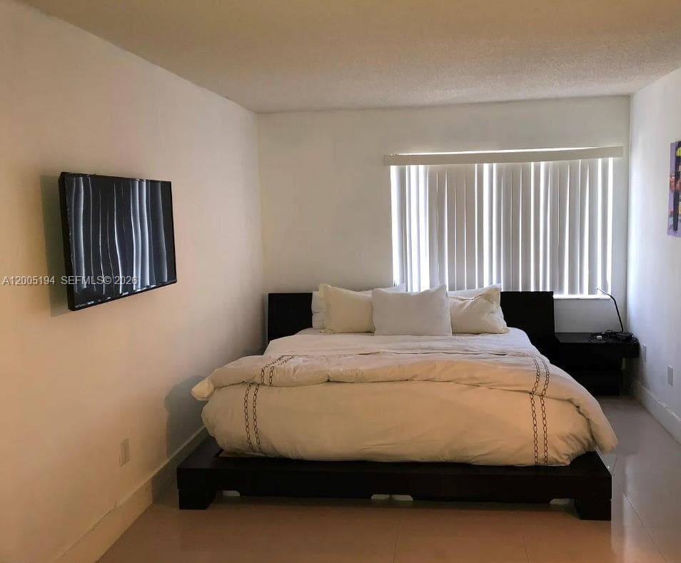 7705 SW 86th St # 211, Miami FL 33143 — 9