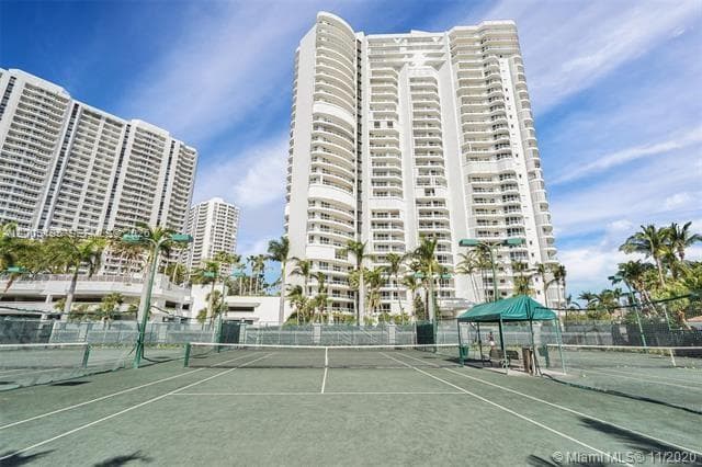 21150 Point PL # 2902, Aventura FL 33180 — 48