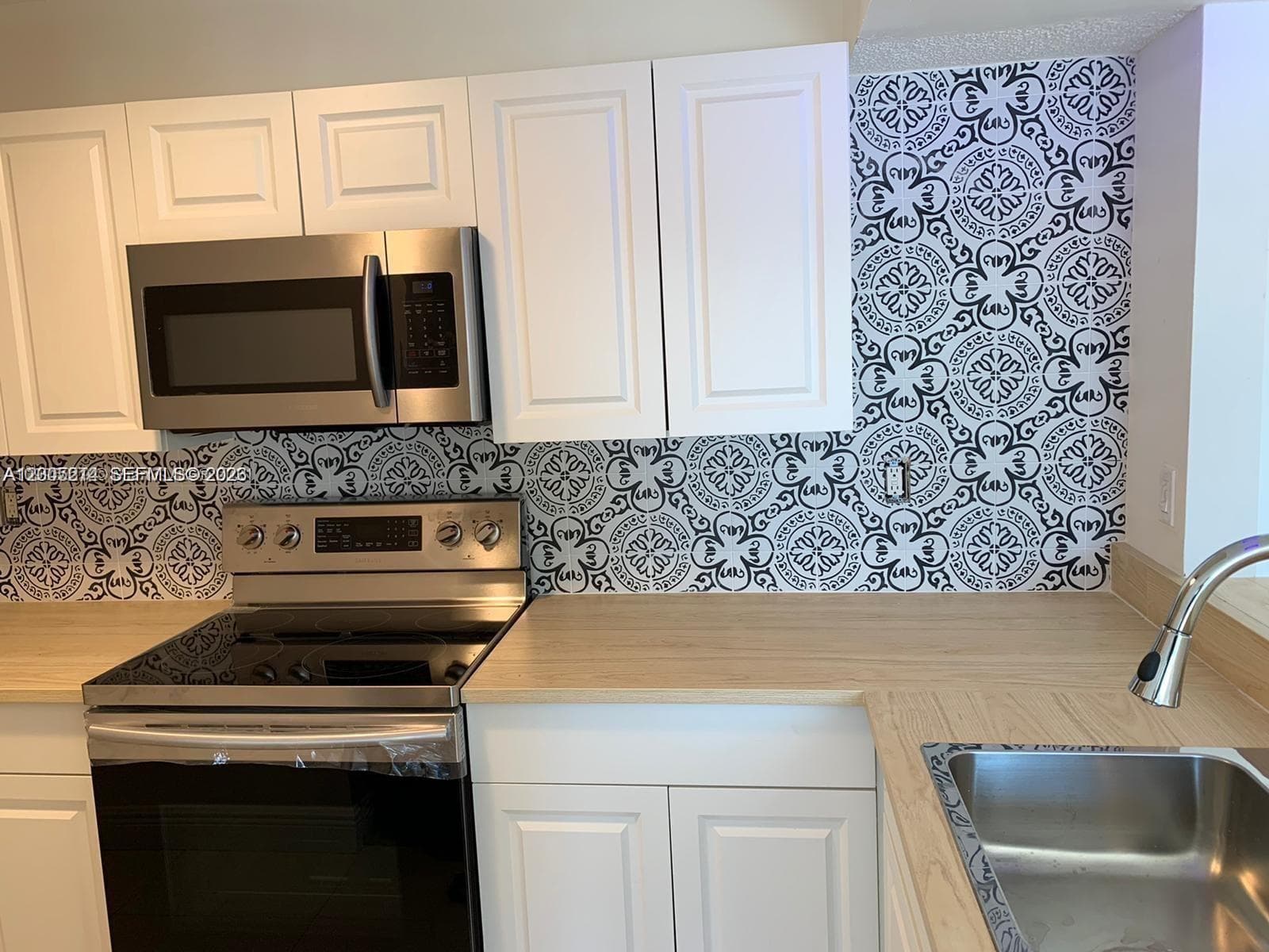 8590 SW 212th St # 210, Cutler Bay FL 33189 — 3