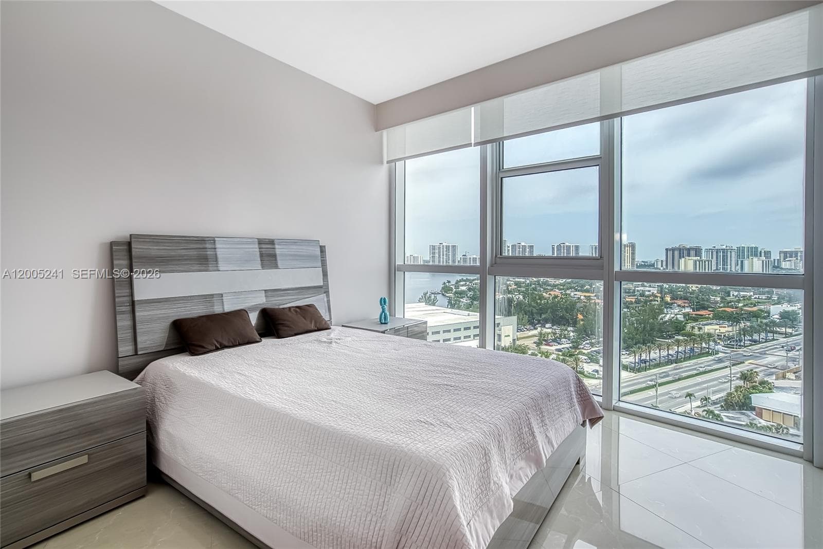 18201 Collins Ave # 1701, Sunny Isles Beach FL 33160 — 23