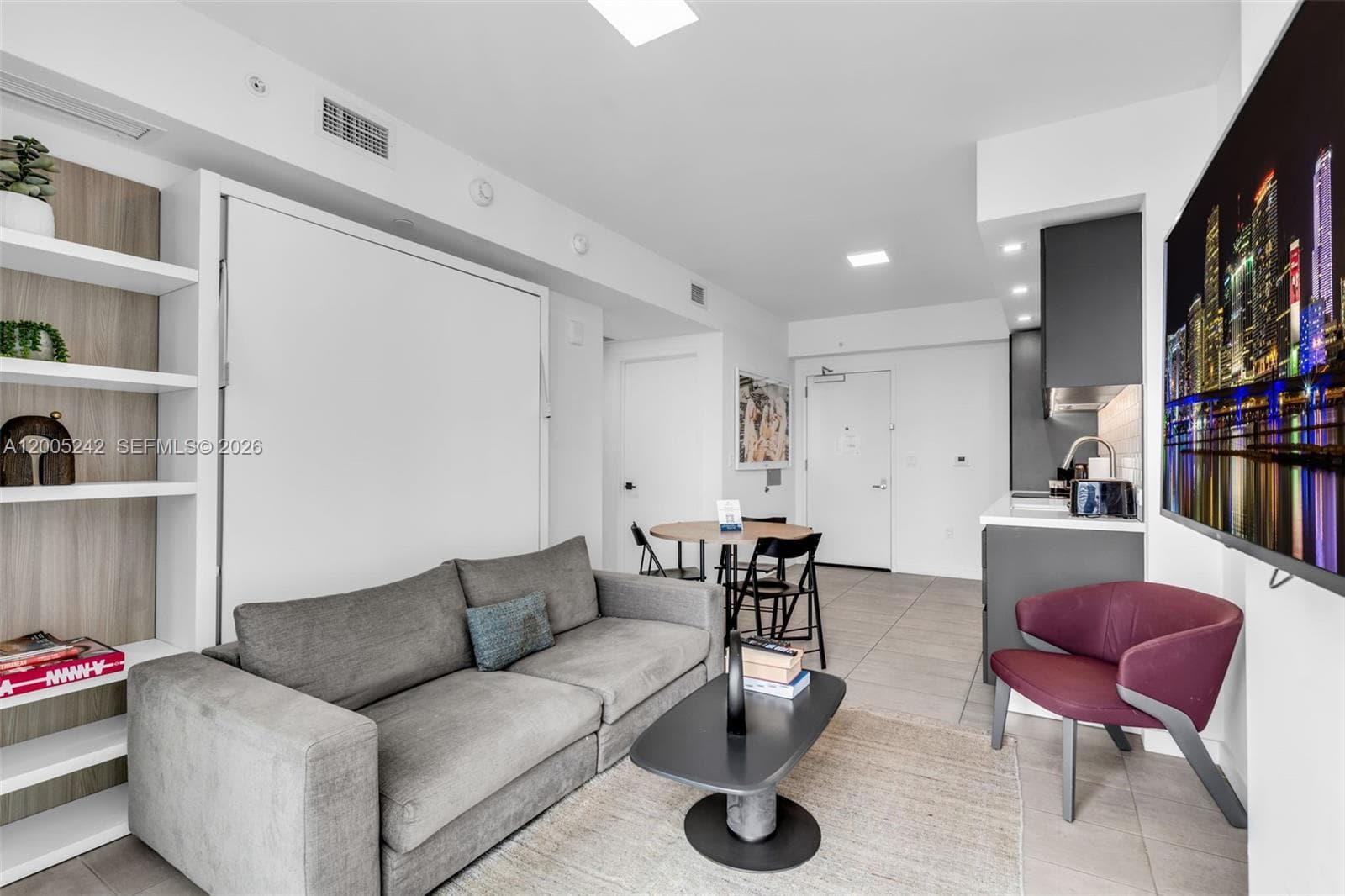 227 NE 2nd St # 2503, Miami FL 33132 — 4